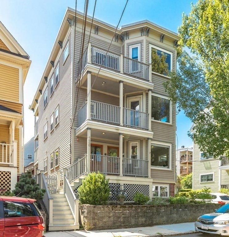 2 bed, 2 bath apartment for rent at 136 Hudson St Unit 3, Powder House Square — photo 1 of 12