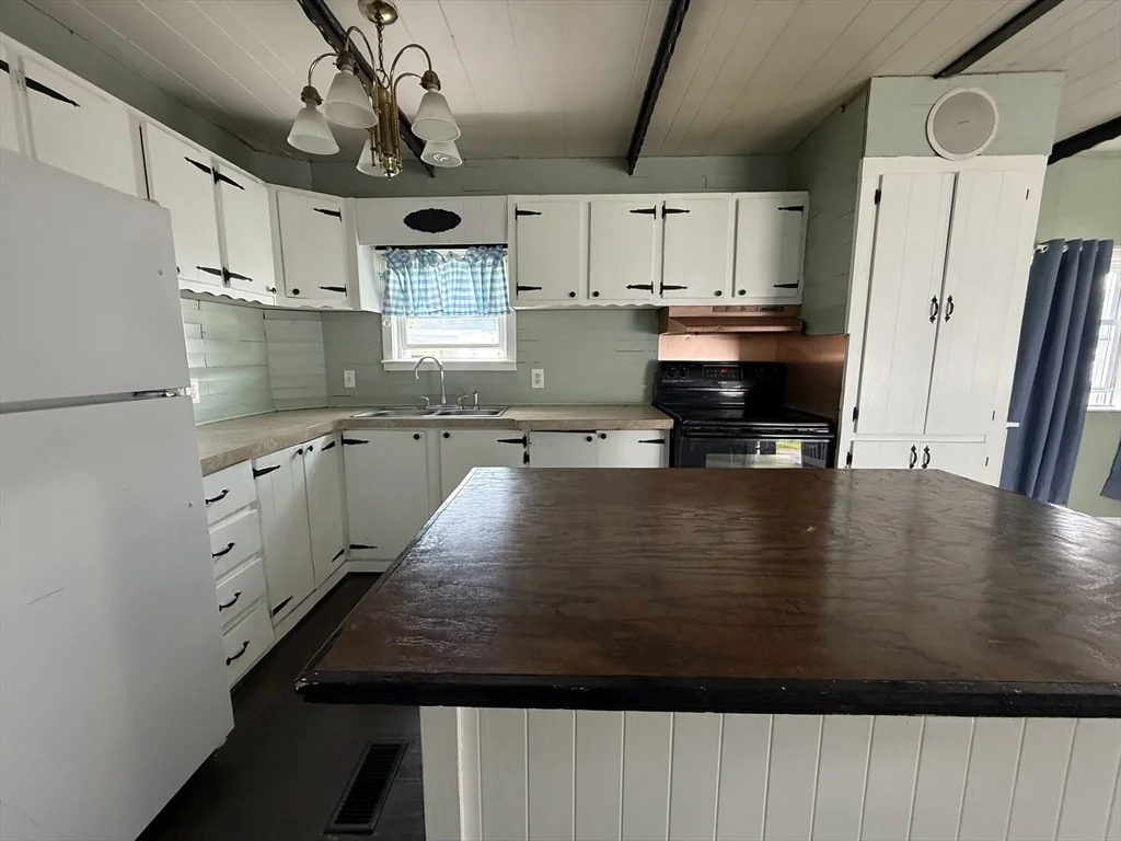 2 bed, 1 bath apartment for rent at 136 Morocco Ave Unit 136, Chelmsford — photo 4 of 14