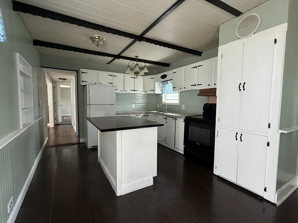 2 bed, 1 bath apartment for rent at 136 Morocco Ave Unit 136, Chelmsford — photo 3 of 14