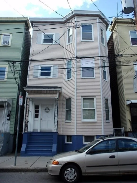 2 bed, 1 bath apartment for rent at 136 Saratoga Unit 2nd Fl, East Boston