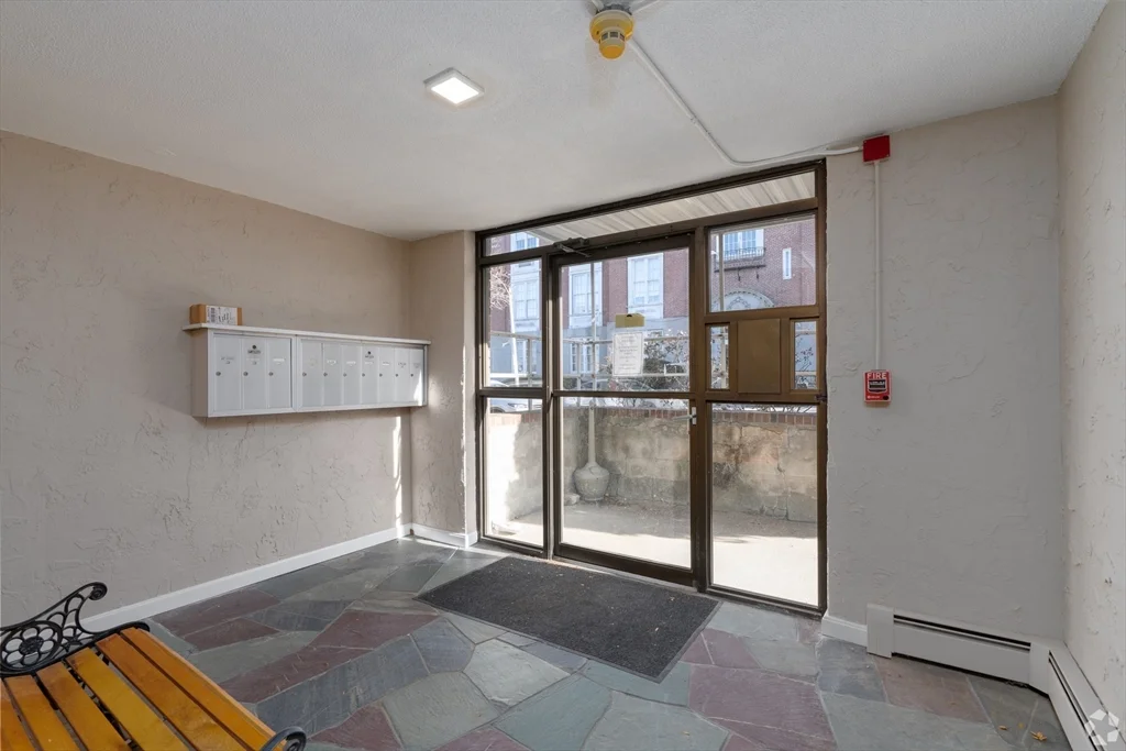 1 bed, 1 bath apartment for rent at 136 School Unit 301, Winter Hill — photo 2 of 6
