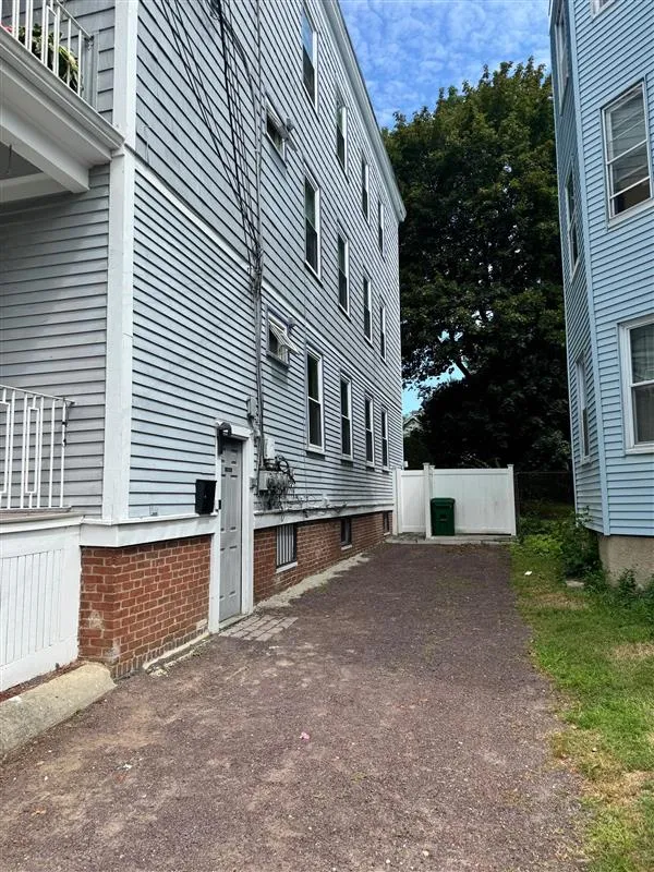 2 bed, 1 bath apartment for rent at 136 Sharon St Unit 1, West Medford — photo 16 of 16