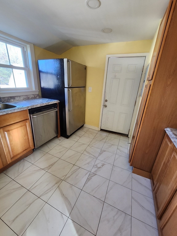 2 bed, 1 bath apartment for rent at 136 South Main St Unit 2, Sharon — photo 15 of 18