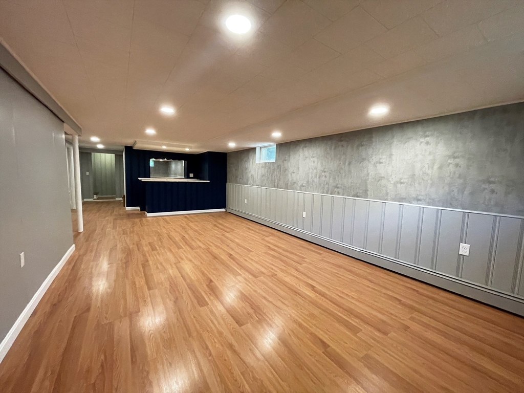 3 bed, 2 bath apartment for rent at 136 Truman, Newton — photo 6 of 18