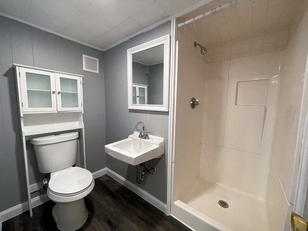 3 bed, 2 bath apartment for rent at 136 Truman, Newton — photo 18 of 18