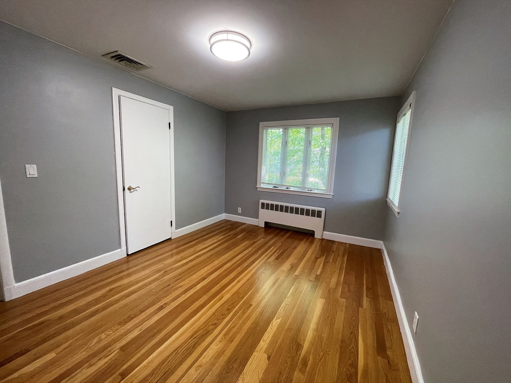 3 bed, 2 bath apartment for rent at 136 Truman, Newton — photo 11 of 18