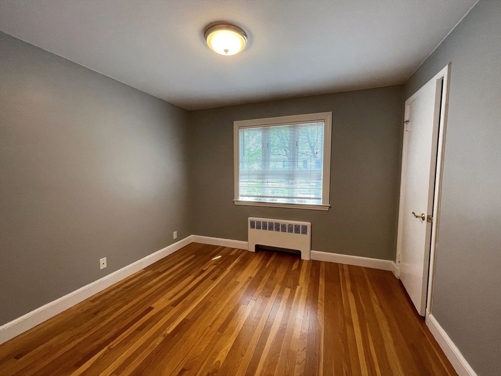 3 bed, 2 bath apartment for rent at 136 Truman, Newton — photo 5 of 18