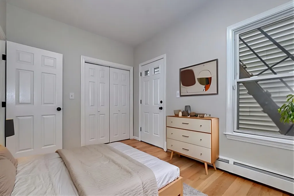 1 bed, 1 bath apartment for rent at 136 West Sixth St Unit 1, South Boston — photo 5 of 8