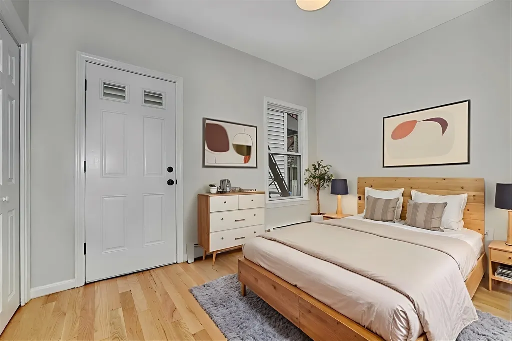 1 bed, 1 bath apartment for rent at 136 West Sixth St Unit 1, South Boston — photo 4 of 8