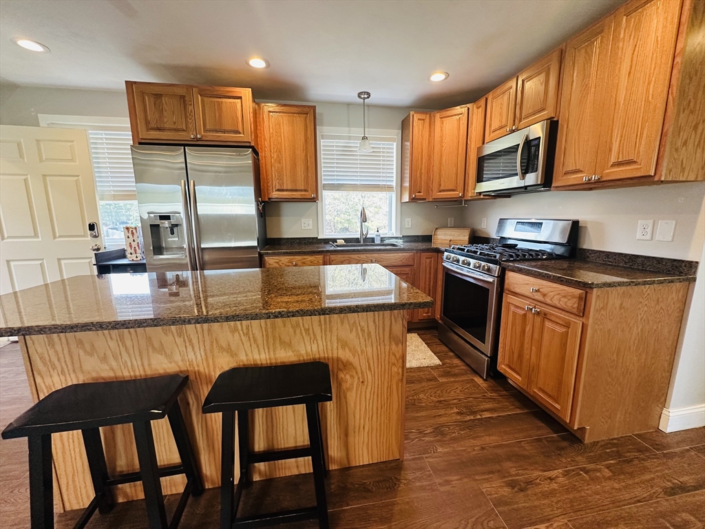 1 bed, 1 bath apartment for rent at 136 Wood St Unit 2, Middleboro — photo 5 of 13