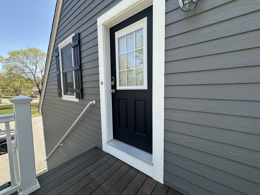 1 bed, 1 bath apartment for rent at 136 Wood St Unit 2, Middleboro — photo 2 of 13