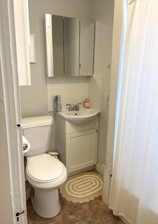 1 bed, 1 bath apartment for rent at 136 Wrentham St Unit 3L, Dorchester — photo 4 of 8