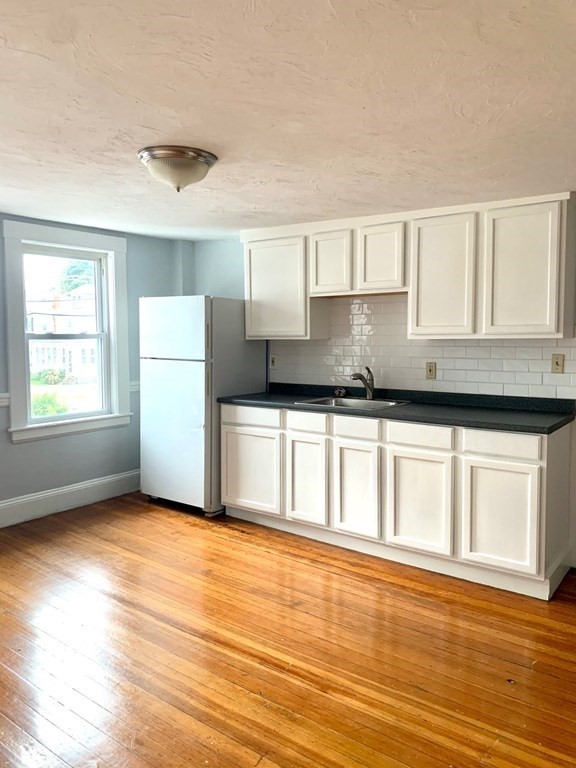 3 bed, 1 bath apartment for rent at 136 Wrentham Unit 2, Dorchester — photo 9 of 12