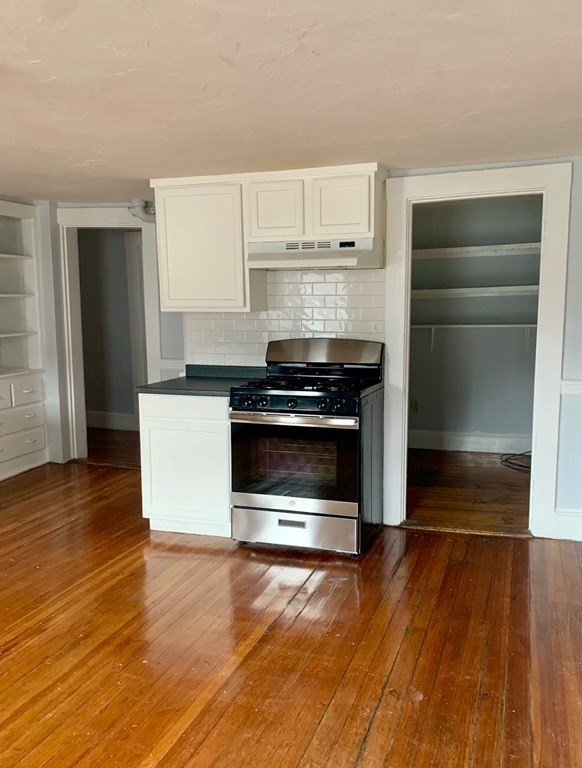 3 bed, 1 bath apartment for rent at 136 Wrentham Unit 2, Dorchester — photo 3 of 12