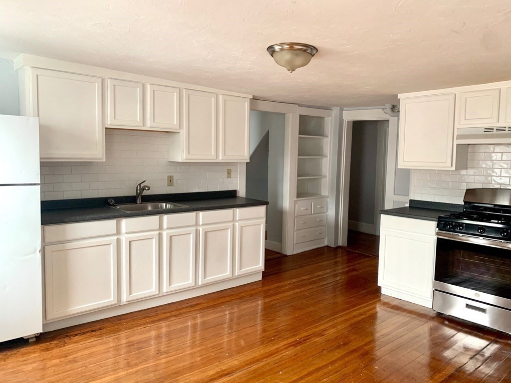3 bed, 1 bath apartment for rent at 136 Wrentham Unit 2, Dorchester