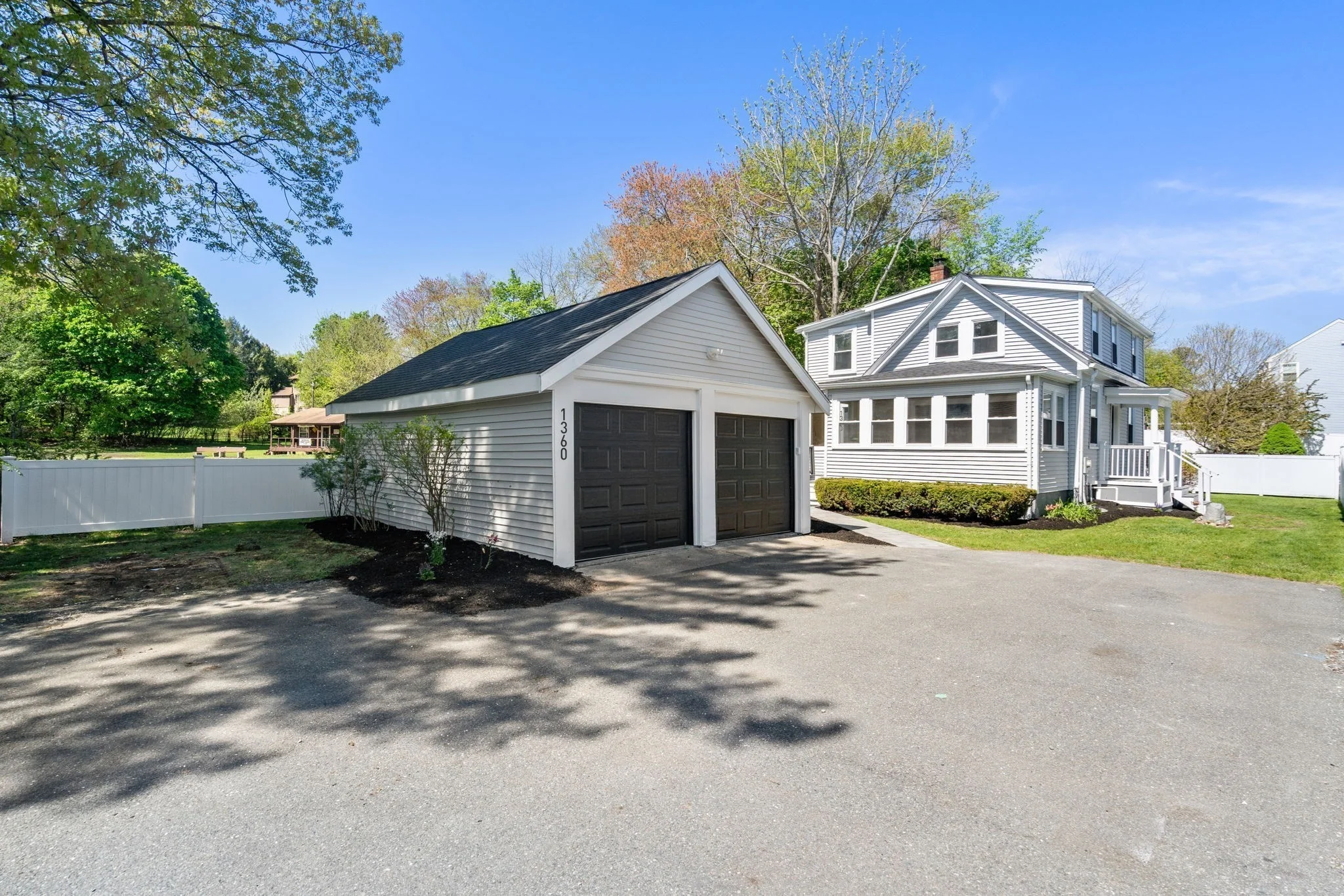 3 bed, 2 bath apartment for rent at 1360 Great Plain Ave, Needham — photo 32 of 36