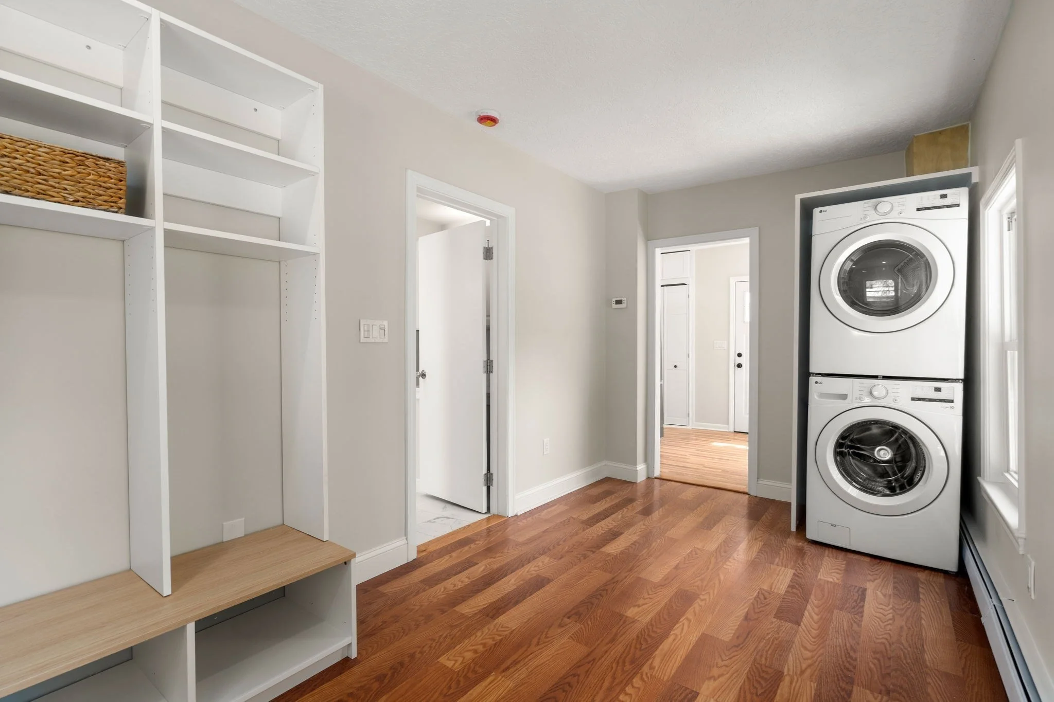 3 bed, 2 bath apartment for rent at 1360 Great Plain Ave, Needham — photo 18 of 36