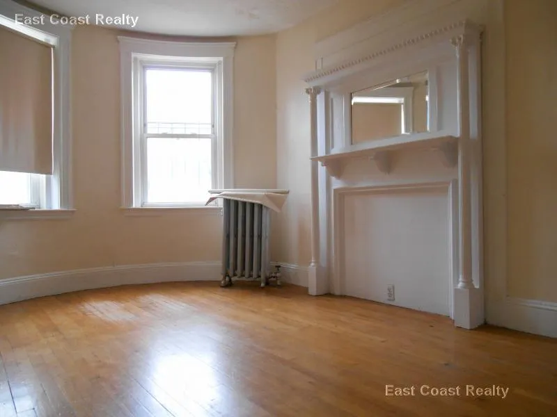 2 bed, 1 bath apartment for rent at 1367 Commonwealth Ave Unit 1, Allston