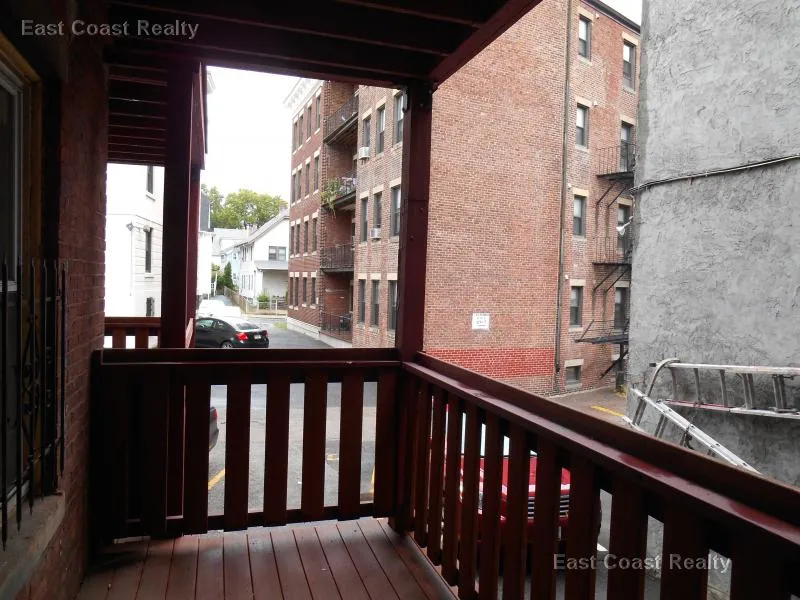 2 bed, 1 bath apartment for rent at 1367 Commonwealth Ave Unit 1, Allston — photo 15 of 18