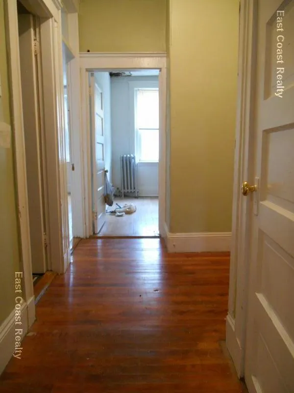 2 bed, 1 bath apartment for rent at 1367 Commonwealth Ave Unit 1, Allston — photo 11 of 18