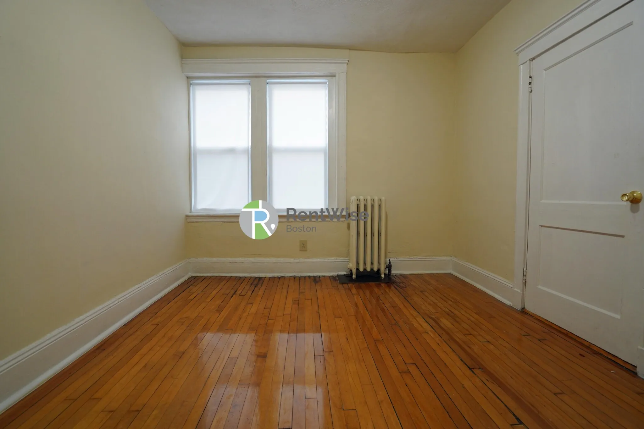 3 bed, 1 bath apartment for rent at 1367 Commonwealth Ave Unit 2, Allston — photo 12 of 18