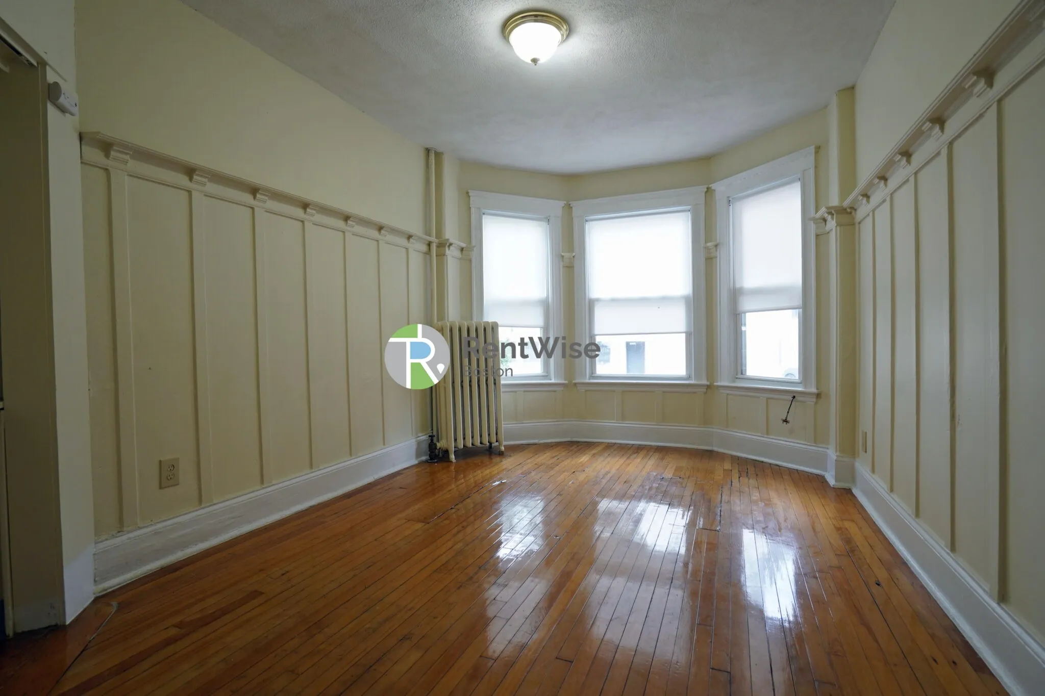 3 bed, 1 bath apartment for rent at 1367 Commonwealth Ave Unit 2, Allston — photo 6 of 18