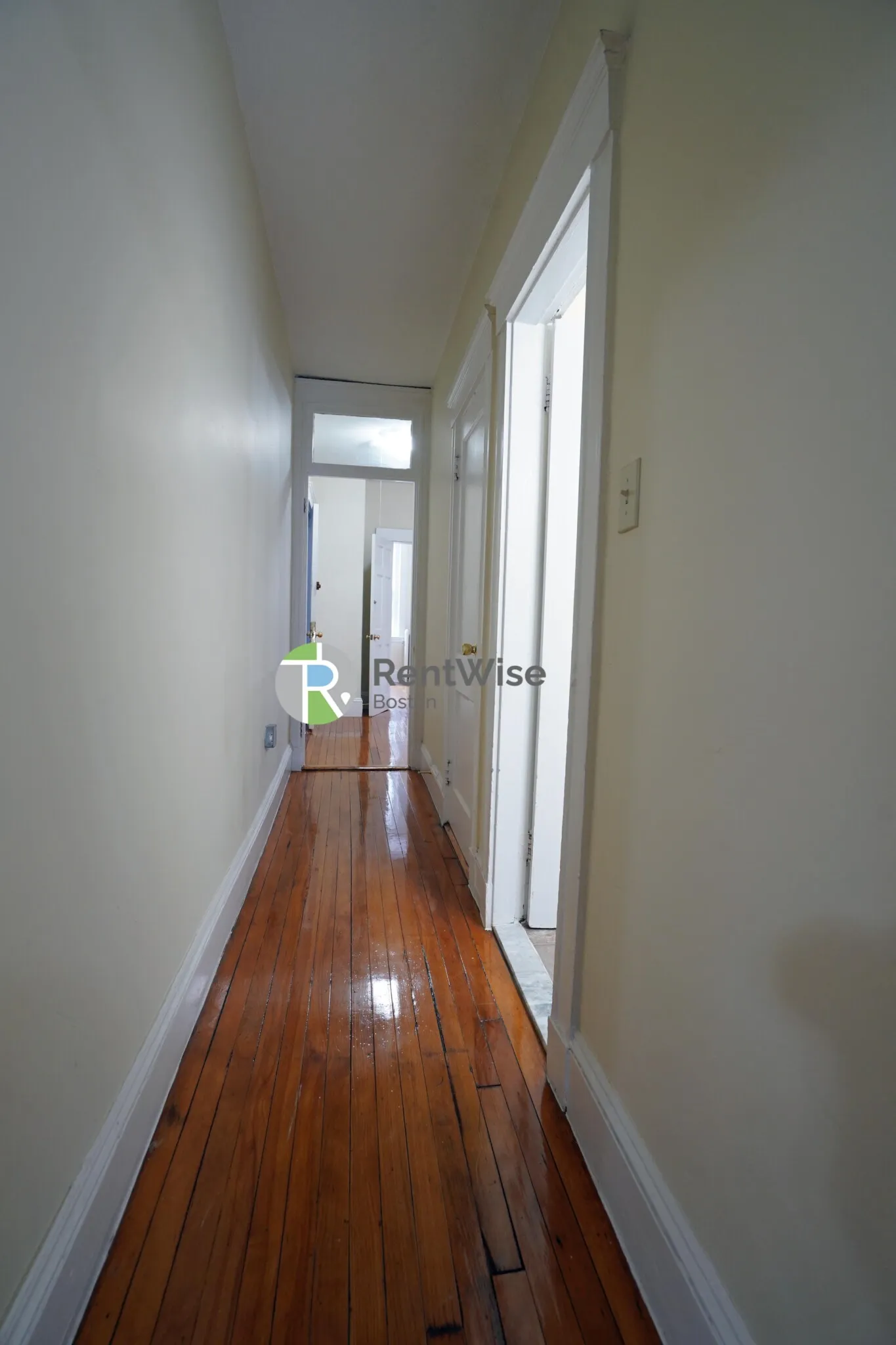 3 bed, 1 bath apartment for rent at 1367 Commonwealth Ave Unit 2, Allston — photo 3 of 18