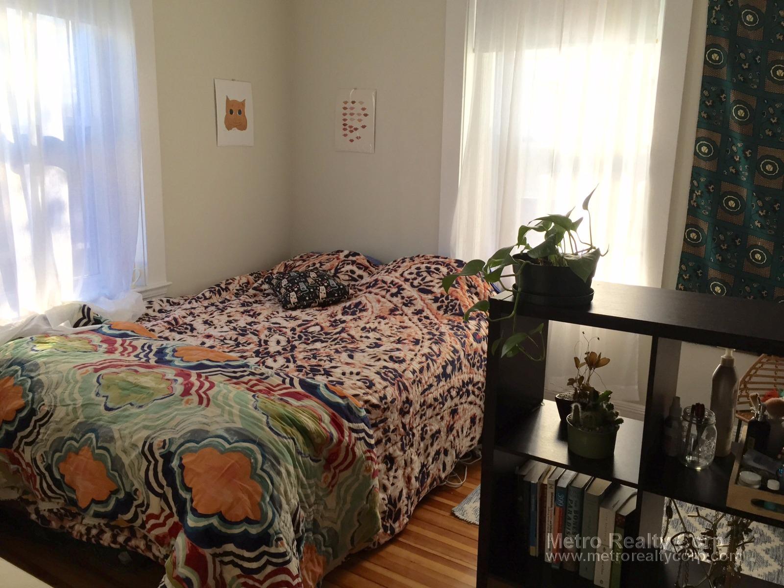 2 bed, 1 bath apartment for rent at 1368 Commonwealth Ave Unit 1, Allston — photo 22 of 24