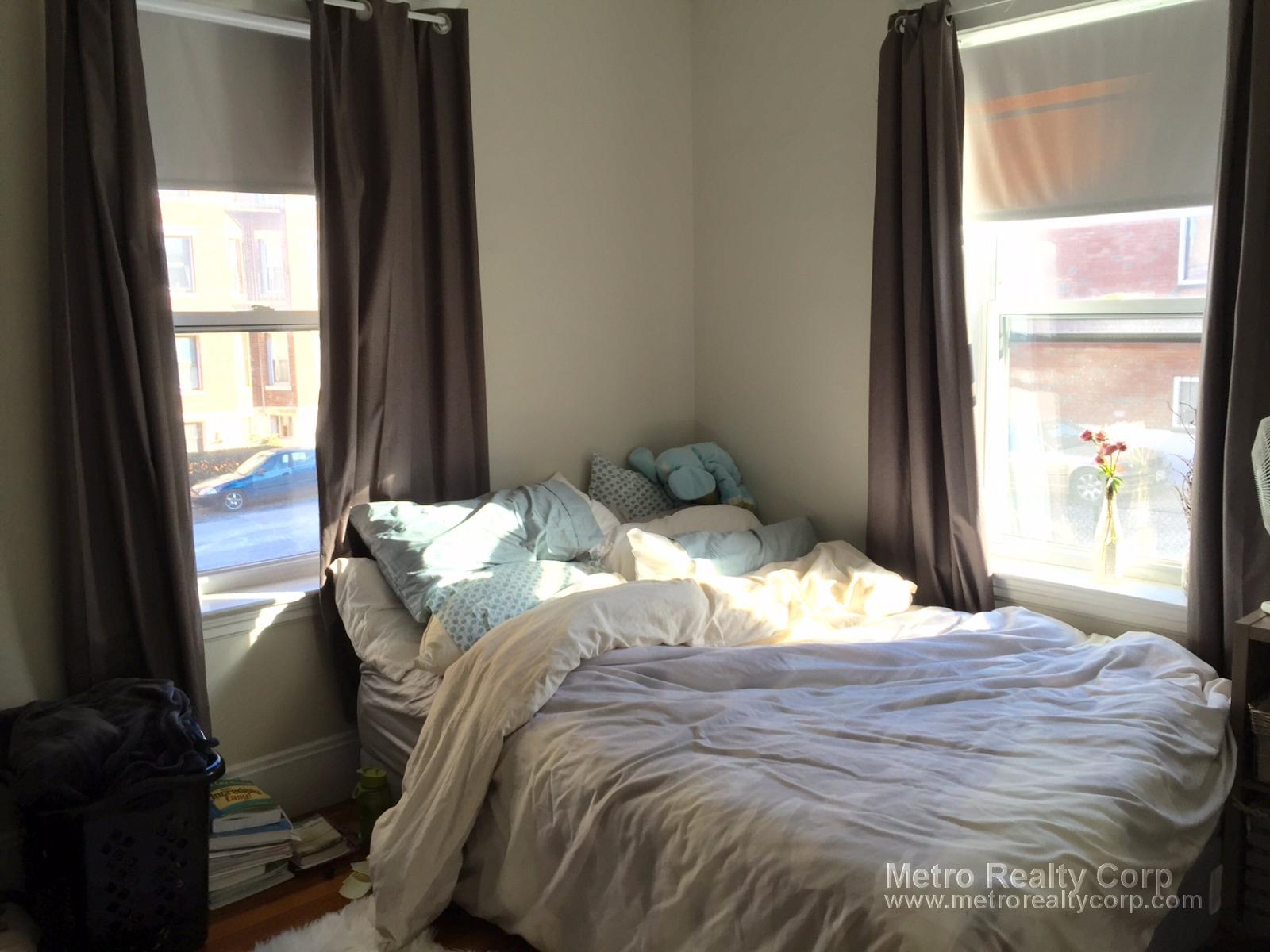 2 bed, 1 bath apartment for rent at 1368 Commonwealth Ave Unit 1, Allston — photo 21 of 24