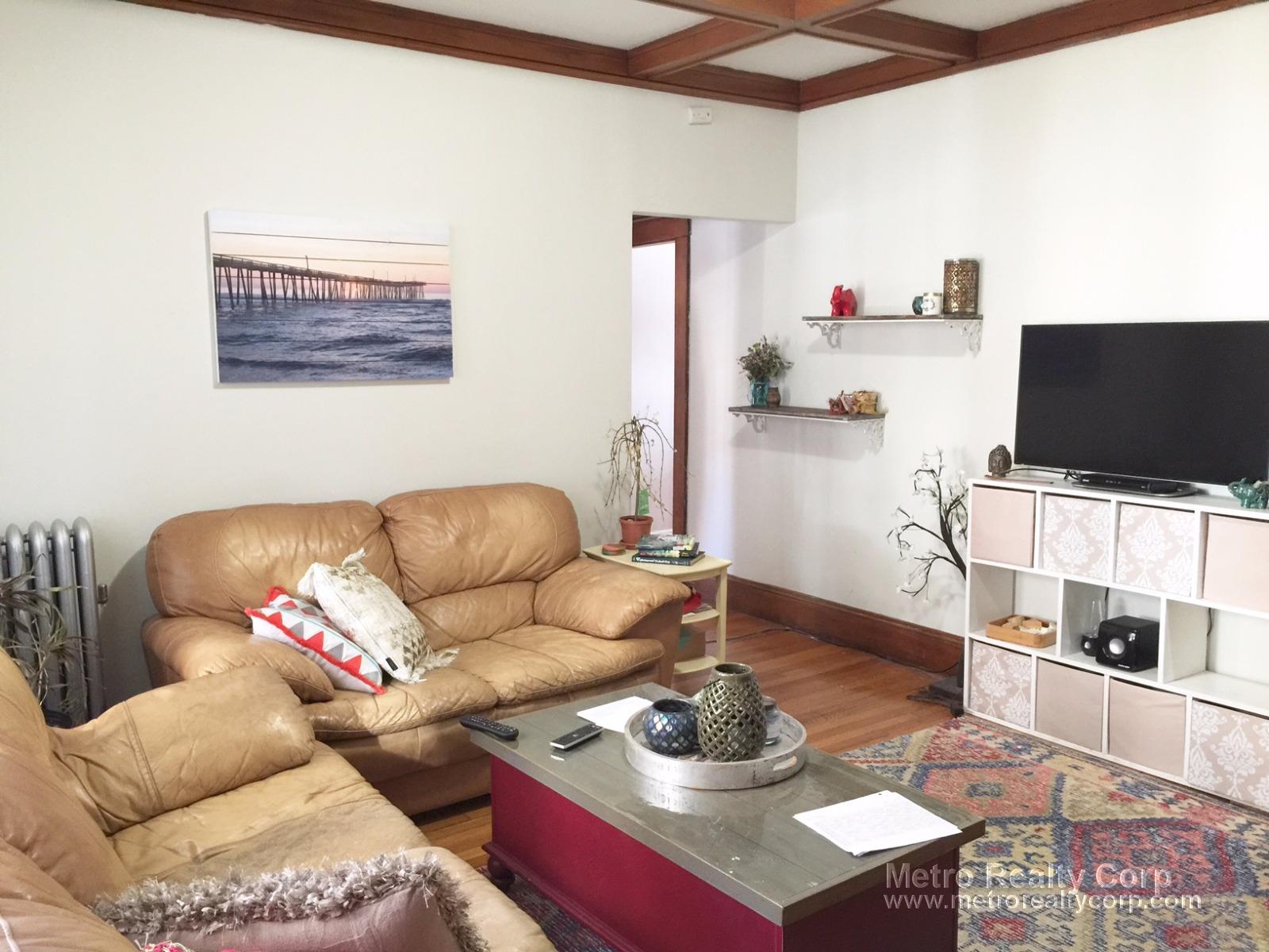 2 bed, 1 bath apartment for rent at 1368 Commonwealth Ave Unit 1, Allston — photo 18 of 24