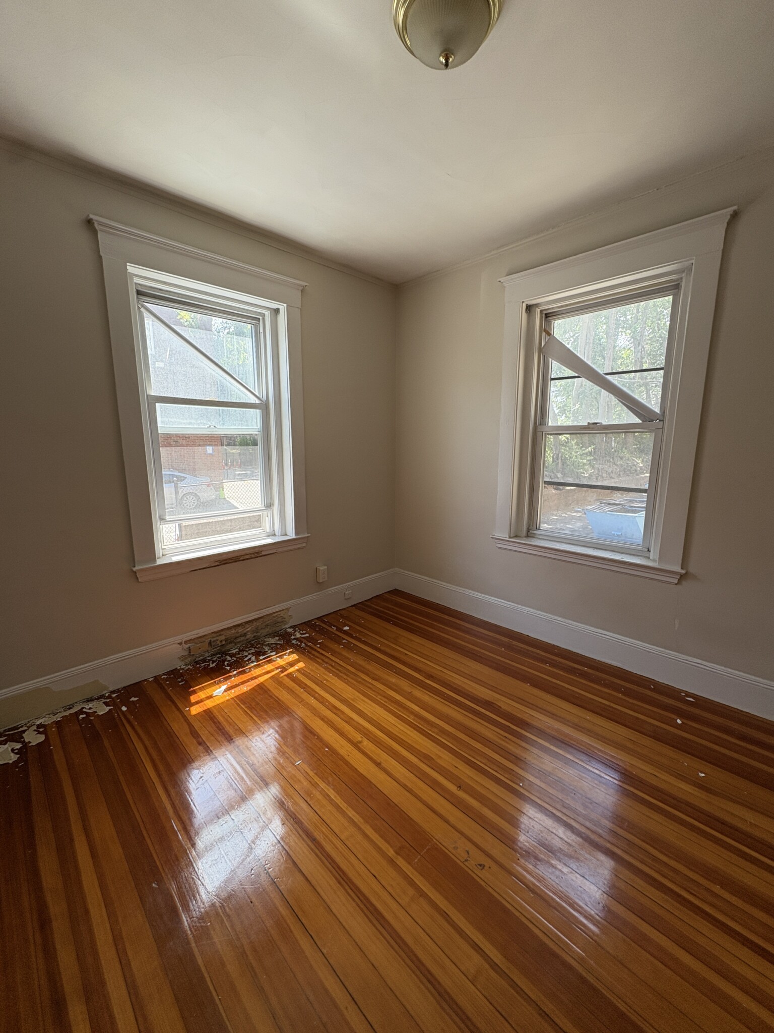 2 bed, 1 bath apartment for rent at 1368 Commonwealth Ave Unit 1, Allston — photo 11 of 24