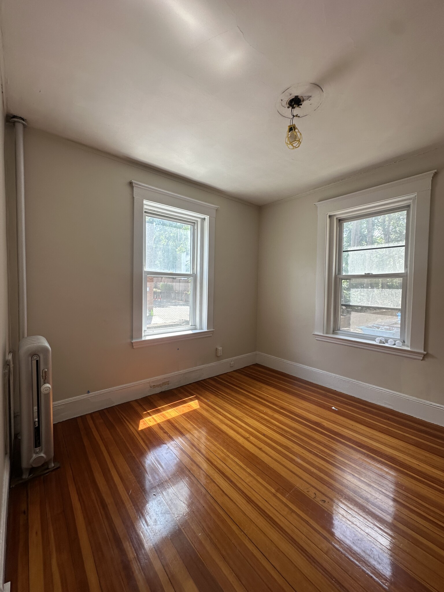 2 bed, 1 bath apartment for rent at 1368 Commonwealth Ave Unit 1, Allston — photo 4 of 24