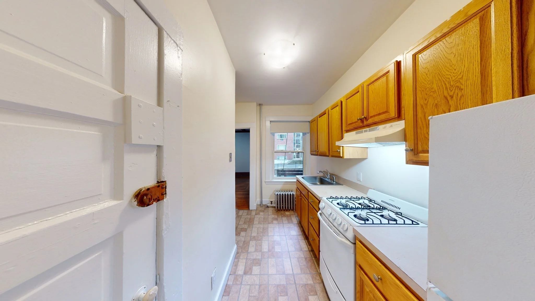 2 bed, 1 bath apartment for rent at 1368 Commonwealth Unit 6, Allston — photo 8 of 15
