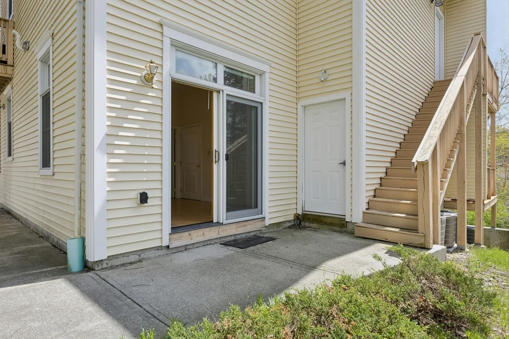 1 bed, 1 bath apartment for rent at 136R Main St Unit 1, Acton — photo 17 of 19