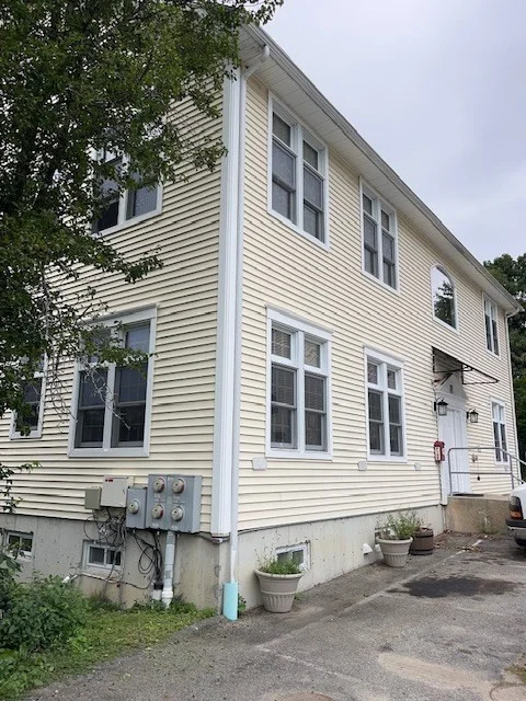 2 bed, 2 bath apartment for rent at 136R Main St Unit 2, Acton — photo 12 of 12