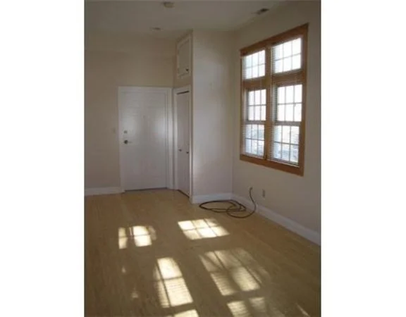 2 bed, 2 bath apartment for rent at 136R Main St Unit 2, Acton — photo 4 of 12