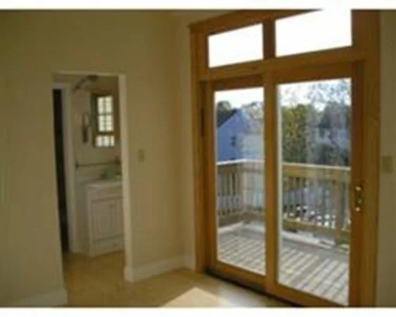2 bed, 2 bath apartment for rent at 136R Main St Unit 2, Acton — photo 3 of 12