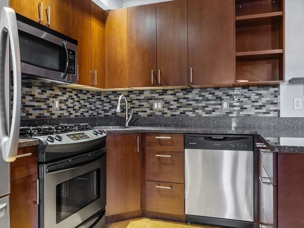 1 bed, 1 bath apartment for rent at 137-139 D St Unit 4, South Boston — photo 2 of 9
