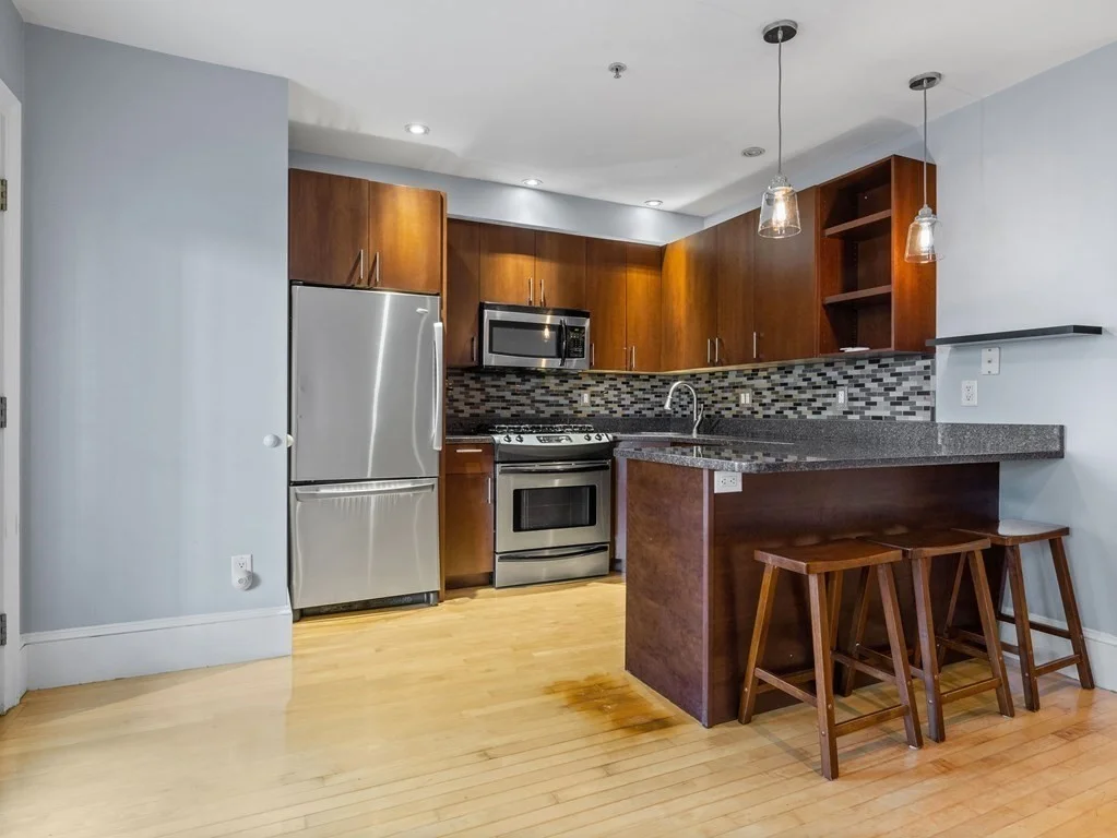 1 bed, 1 bath apartment for rent at 137-139 D St Unit 4, South Boston — photo 1 of 9