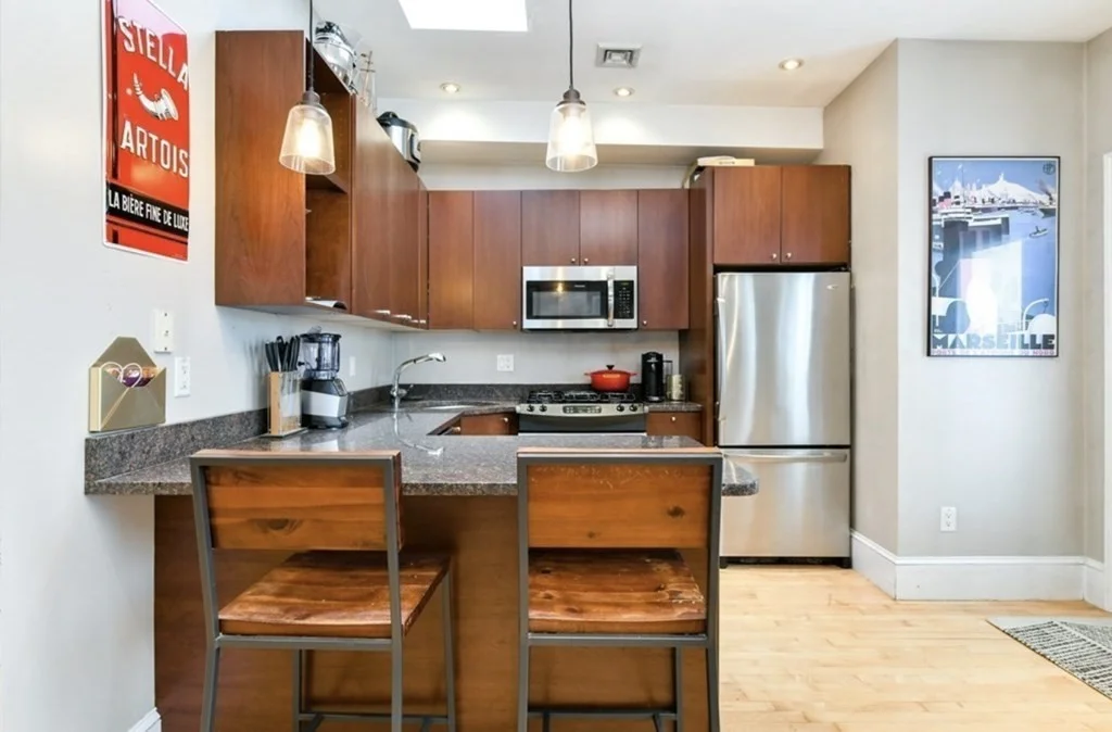 1 bed, 1 bath apartment for rent at 137-139 D St Unit 5, South Boston — photo 6 of 16