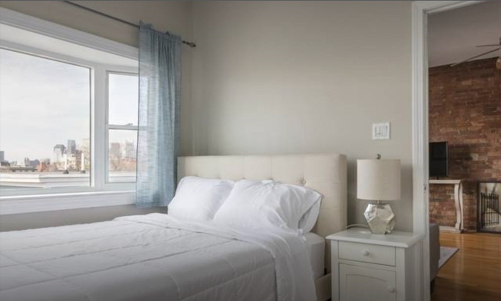 2 bed, 1 bath apartment for rent at 137-139A Dorchester St Unit 3A, South Boston — photo 9 of 10