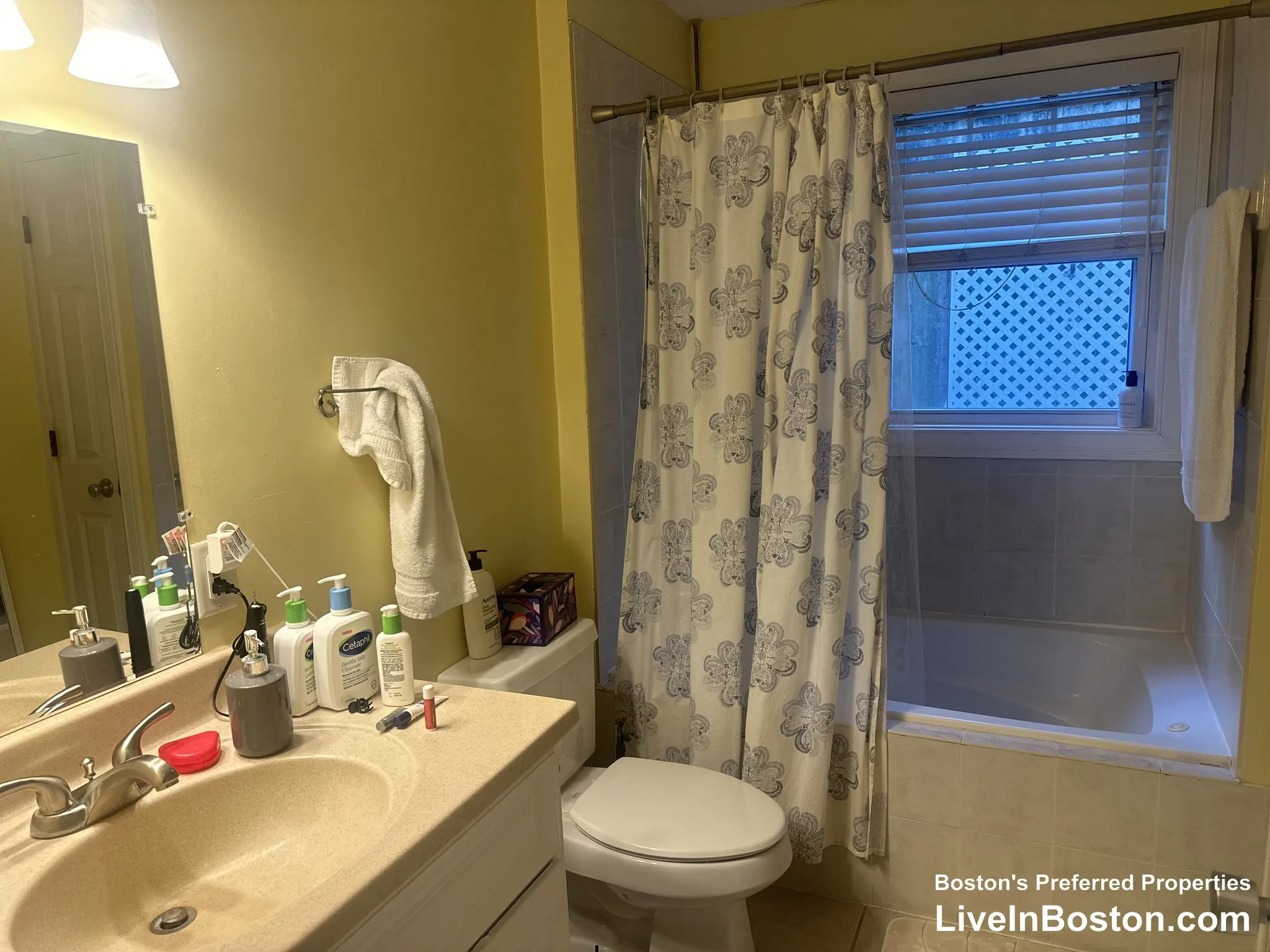 2 bed, 2 bath apartment for rent at 137 Calumet St Unit 1, Mission Hill — photo 5 of 12