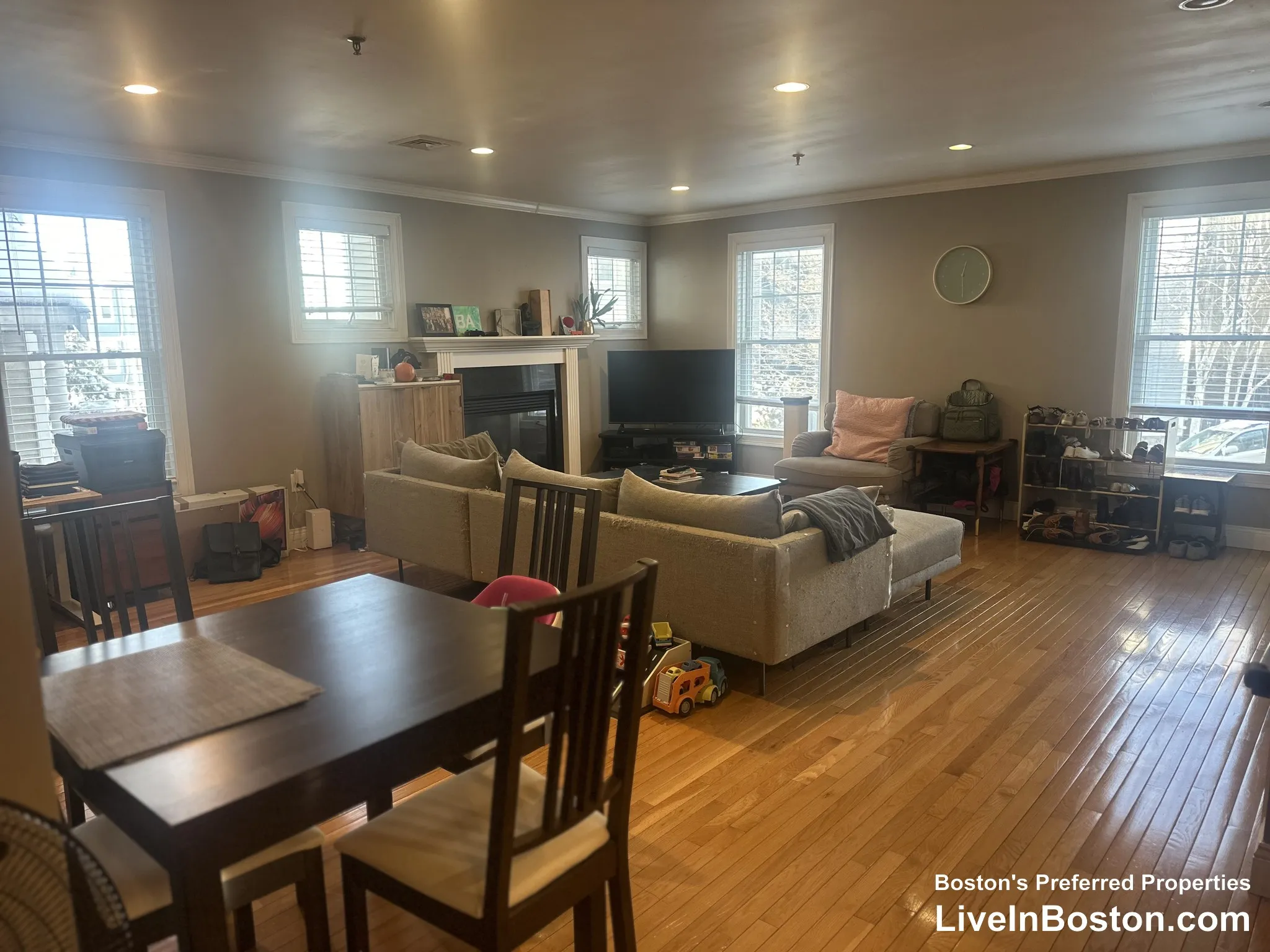 2 bed, 2 bath apartment for rent at 137 Calumet St Unit 1, Mission Hill — photo 2 of 12