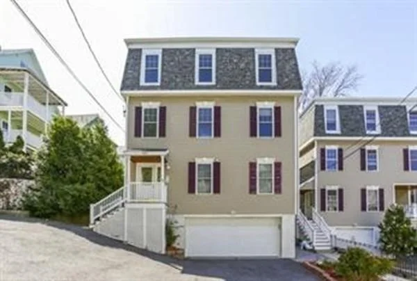 2 bed, 2 bath apartment for rent at 137 Calumet St Unit A, Mission Hill