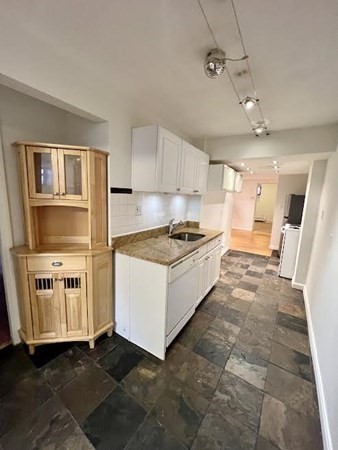 3 bed, 2 bath apartment for rent at 137 Chiswick Rd Unit 1B, Brighton