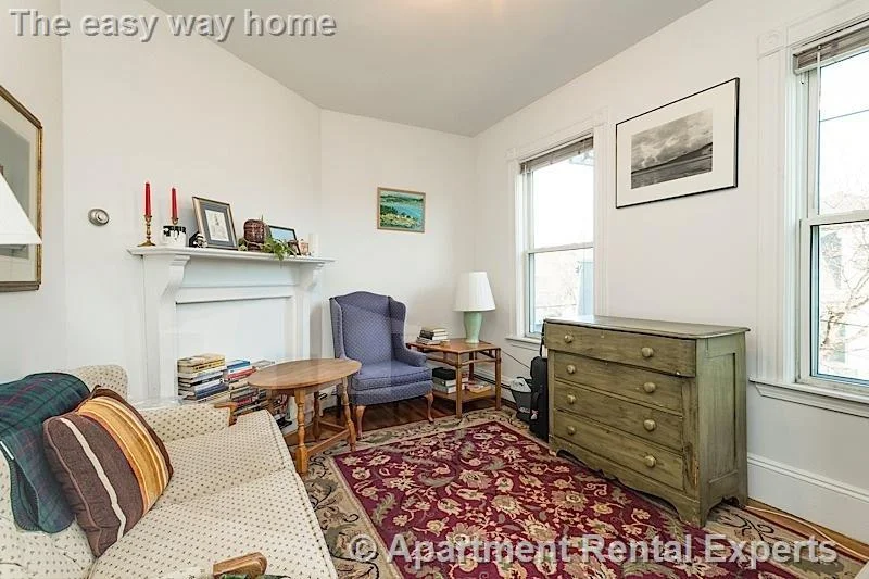 1 bed, 1 bath apartment for rent at 137 Columbia St Unit 3R, Central Square — photo 3 of 7