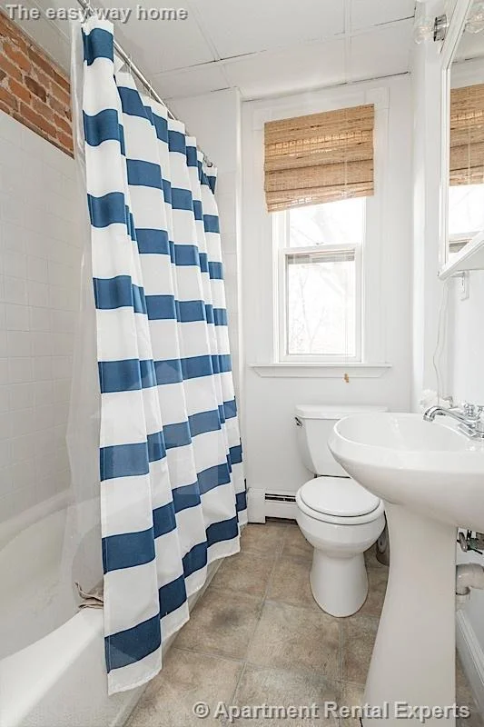 1 bed, 1 bath apartment for rent at 137 Columbia St Unit 3R, Central Square — photo 6 of 7
