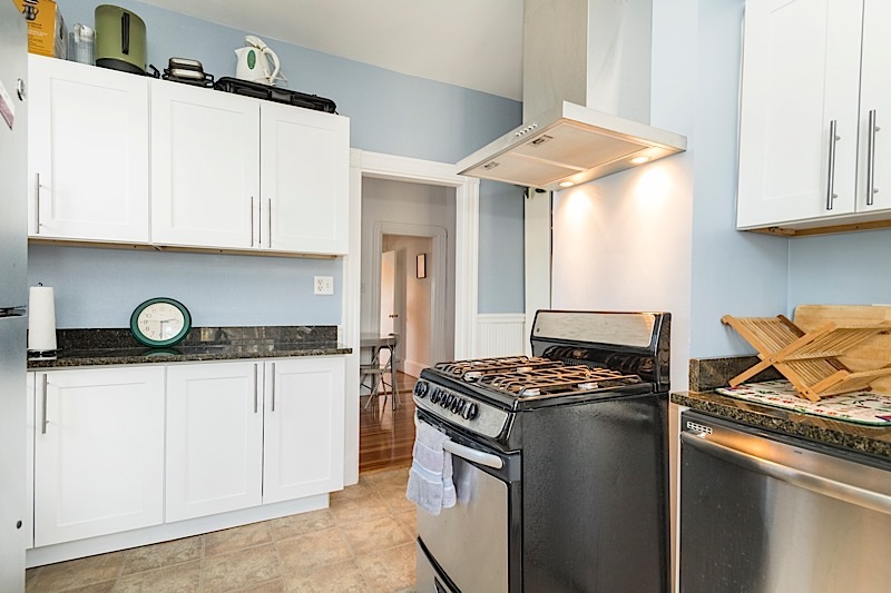 1 bed, 1 bath apartment for rent at 137 Columbia Ter Unit 2R, The Port — photo 1 of 10