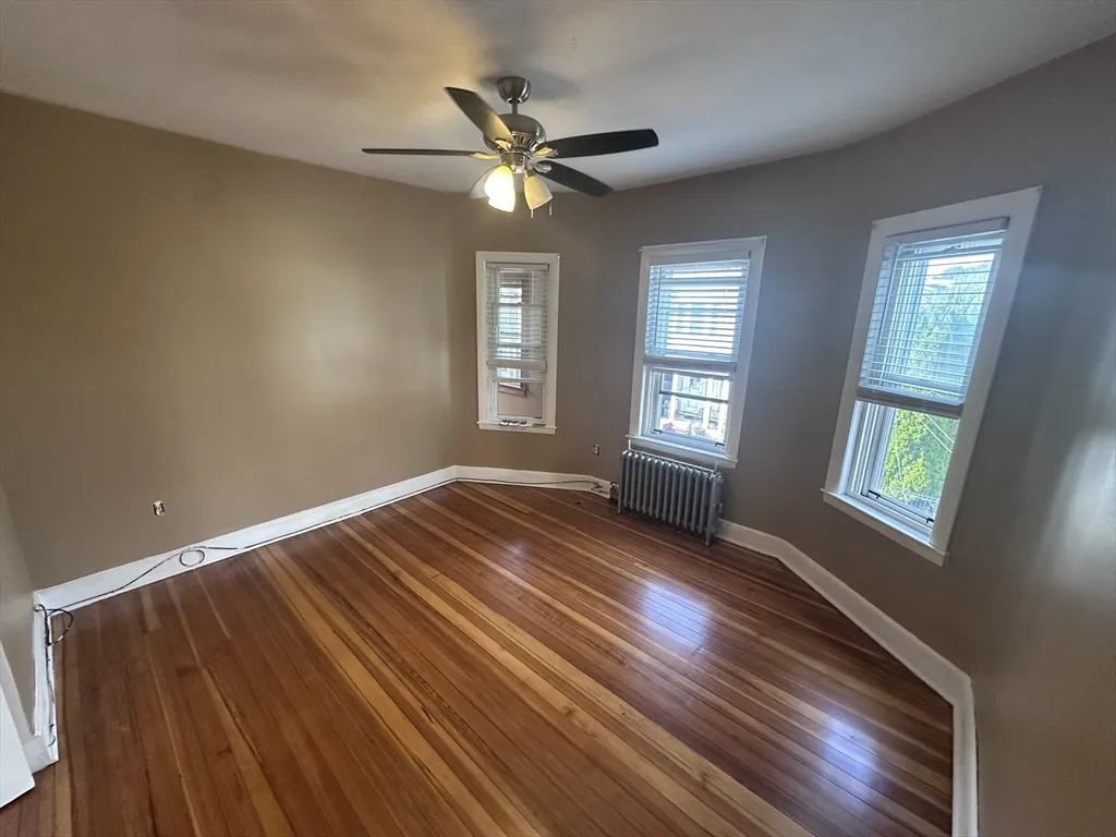 3 bed, 1 bath apartment for rent at 137 Congress St Unit 2, Chelsea — photo 7 of 11