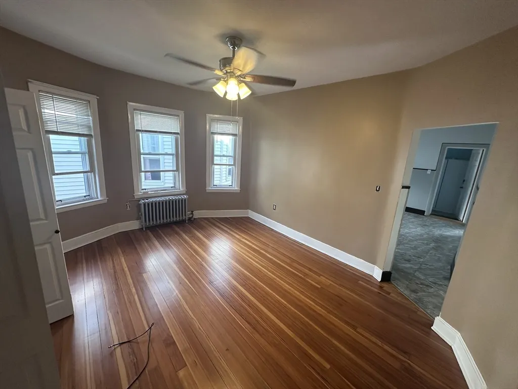 3 bed, 1 bath apartment for rent at 137 Congress St Unit 2, Chelsea — photo 8 of 11